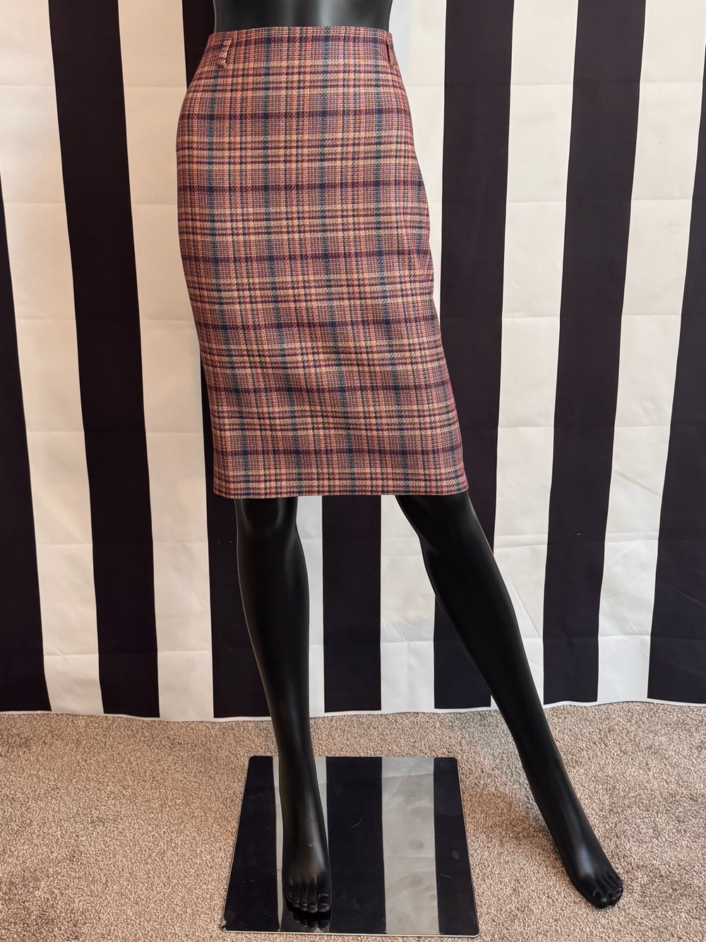 Plaid Pencil Skirt in Pink and Navy